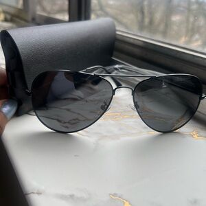 Black Aviator Sunglasses with Case